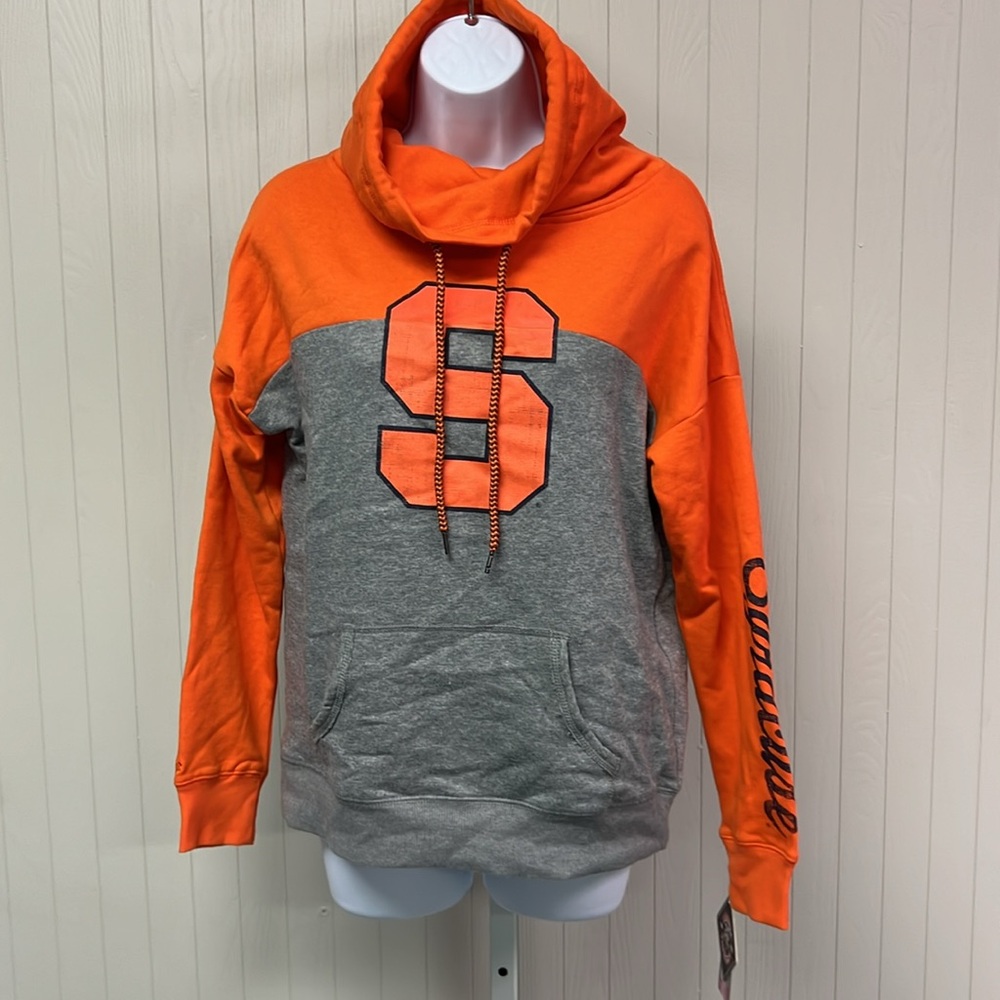 🆕 Women’s Syracuse sweatshirt